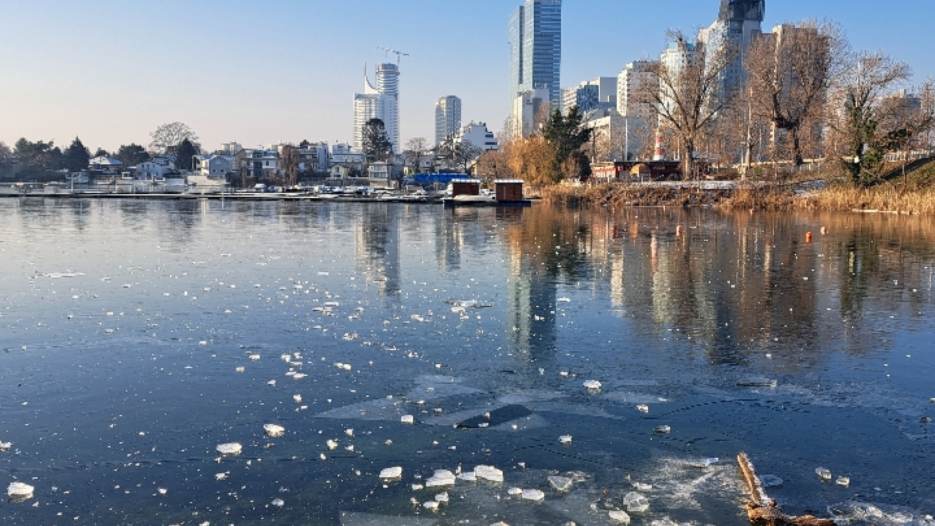 Stadt Wien warnt: Eislaufen auf Naturgewässern ist lebensgefährlich!